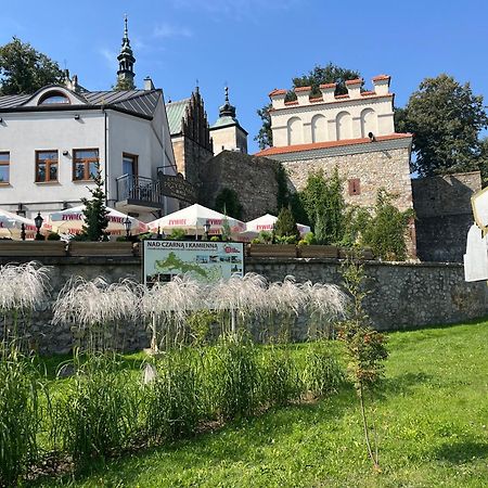 Kamienica Przy Bramie Hotel Опатов Екстериор снимка