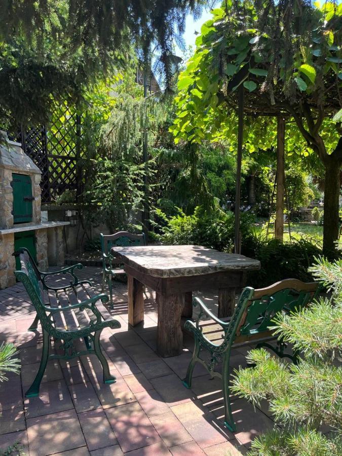 Kamienica Przy Bramie Hotel Опатов Екстериор снимка