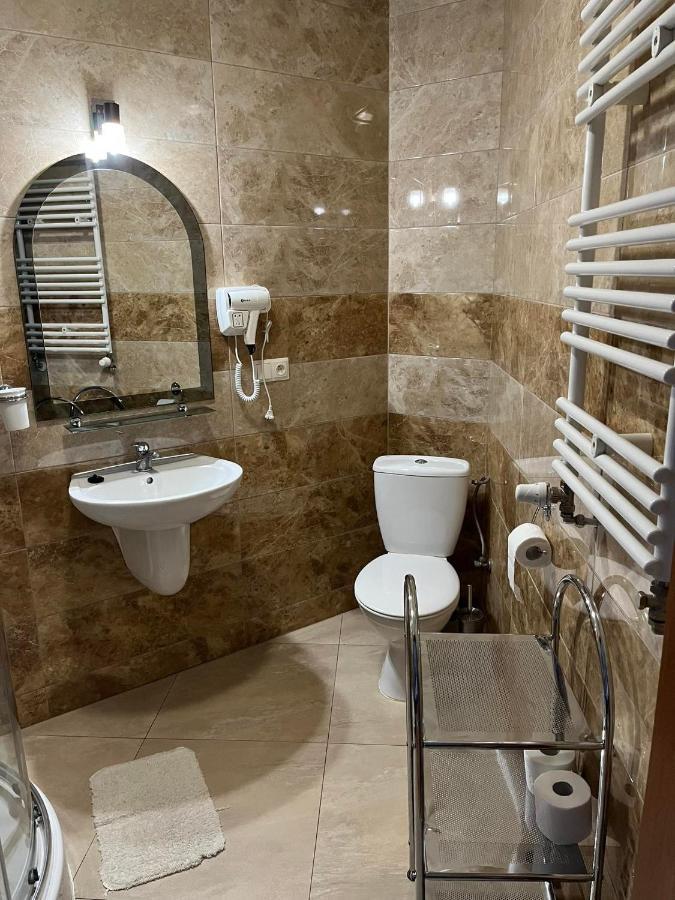 Kamienica Przy Bramie Hotel Опатов Екстериор снимка