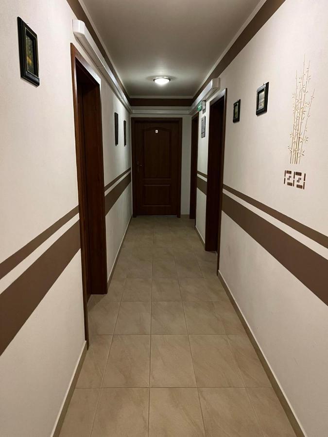 Kamienica Przy Bramie Hotel Опатов Екстериор снимка