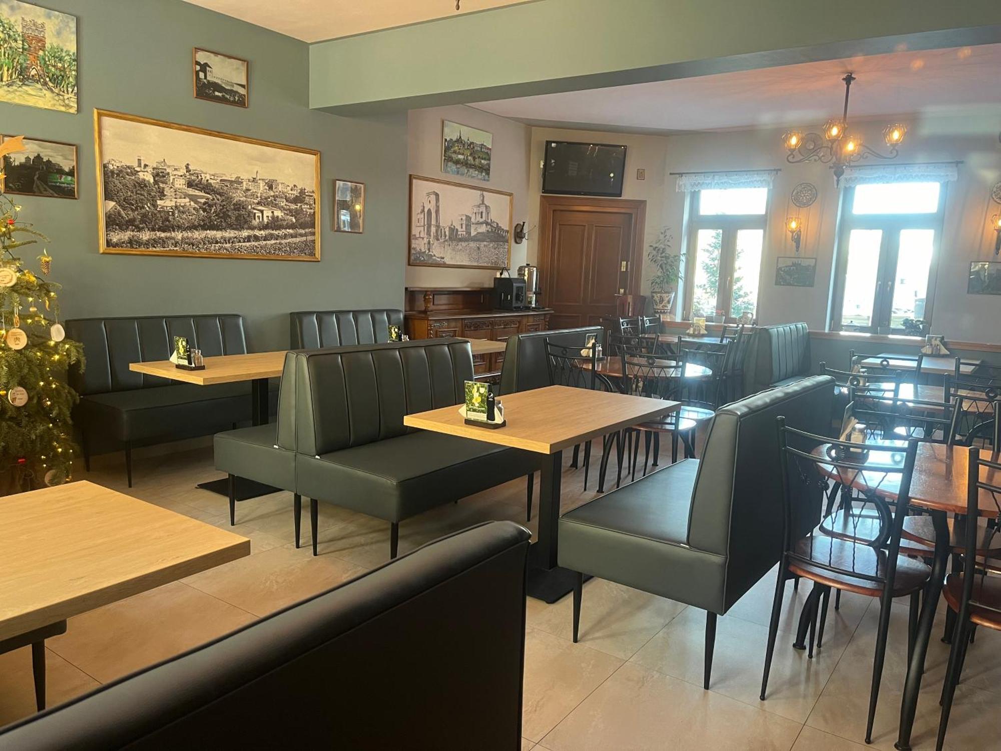 Kamienica Przy Bramie Hotel Опатов Екстериор снимка