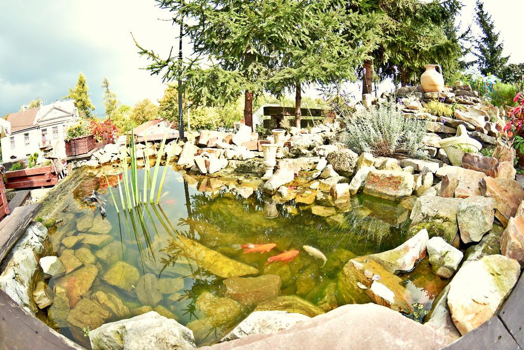 Kamienica Przy Bramie Hotel Опатов Екстериор снимка